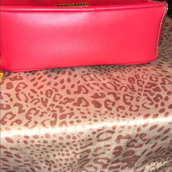 Joy & Iman Cherry Red Leather Crossbody Bag - Picture 4 of 12